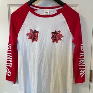 PINK Victoria's Secret Women’s Raglan Shirt - Red and White Holiday Bows